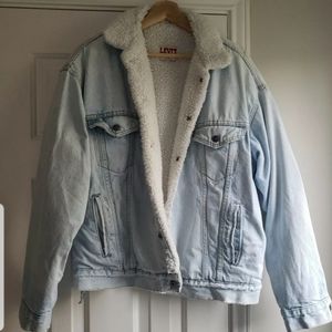 Levi's Sherpa-lined Trucker Jacket